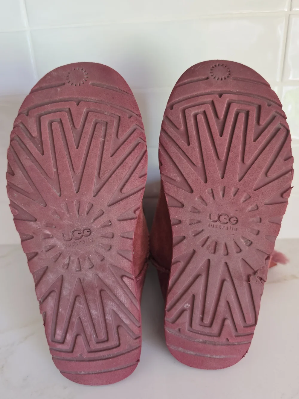 UGG Bailey Button Bling Boots Rose Pink/Purple Women’s Size 7 Swarovski Crystal